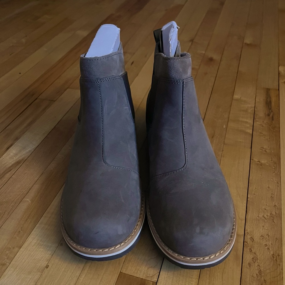 Chaco women’s Cataluna explorer Chelsea boot eur 40.5